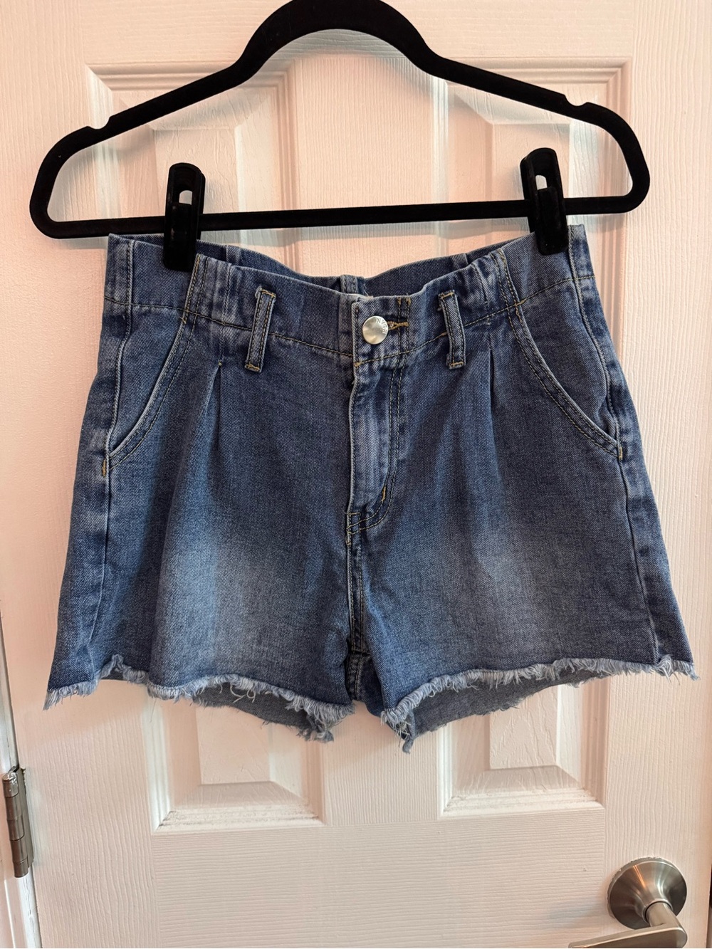 ELAN Pleated Denim Shorts Size Small